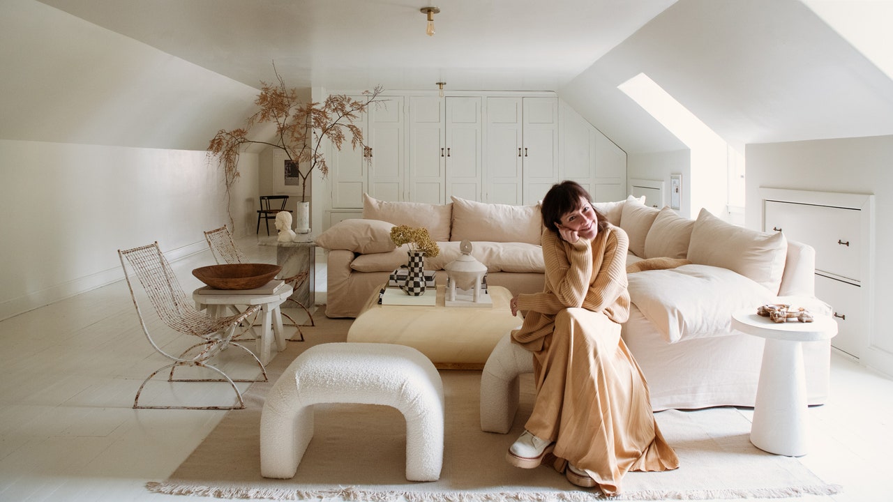 Leanne Ford Transformed Her 1900 Pennsylvania Attic With a 360Degree